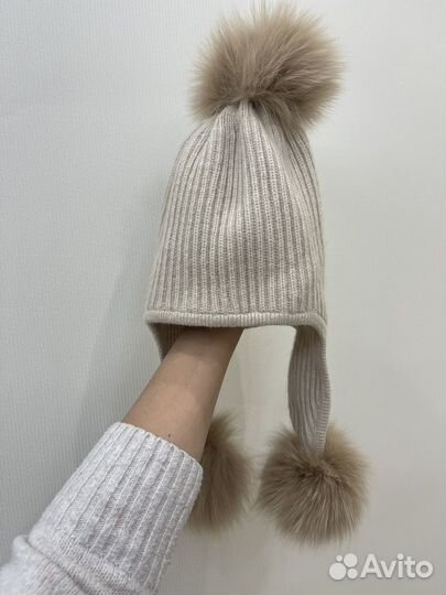 Шапка с помпоном кашемир