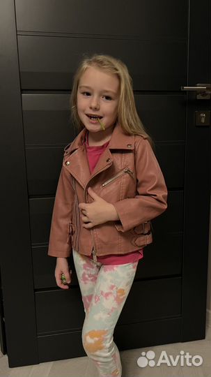 Кожаная куртка для девочки
