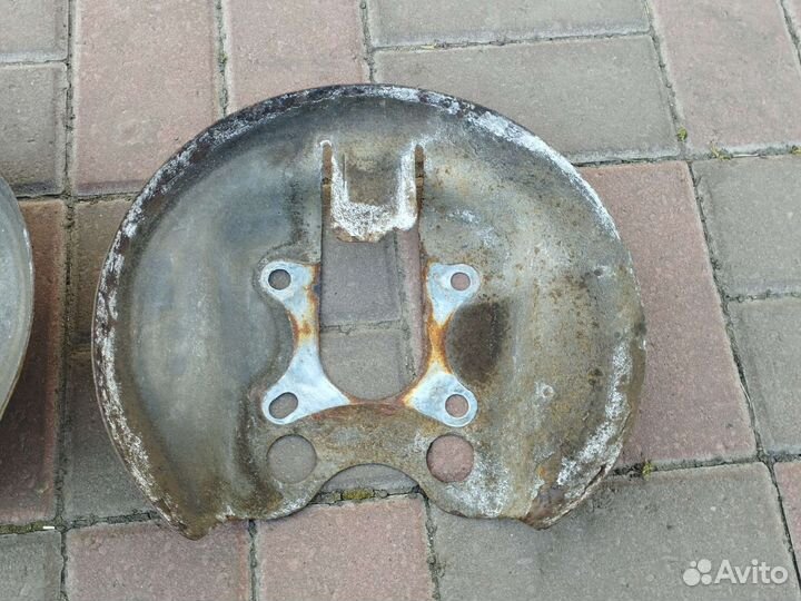 Пыльники тормозных дисков залние Citroen C4