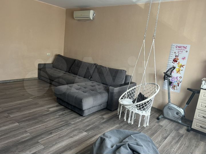 2-к. квартира, 56,3 м², 2/10 эт.