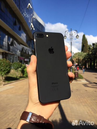 iPhone 8 Plus, 64 ГБ