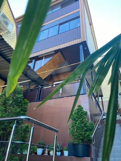 Комната 20 м² в > 9-к., 1/3 эт.