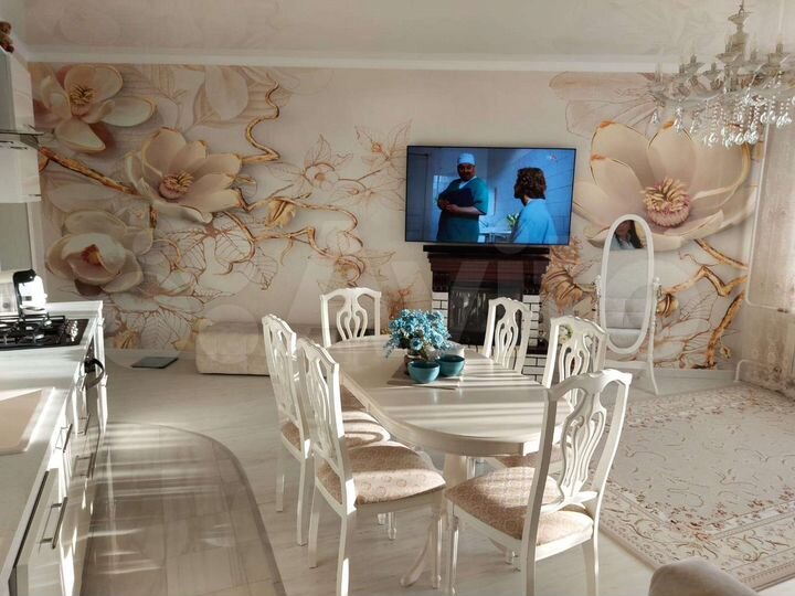 2-к. квартира, 65 м², 6/10 эт.