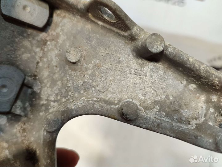 Опора кпп largus Logan