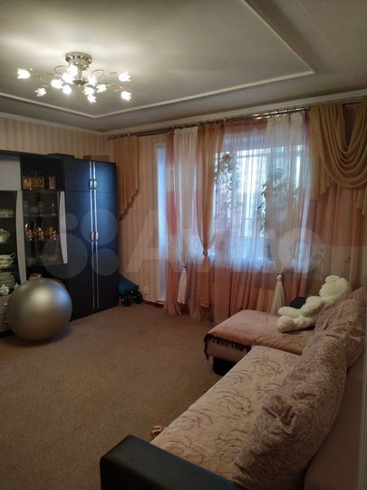 3-к. квартира, 67 м², 3/10 эт.