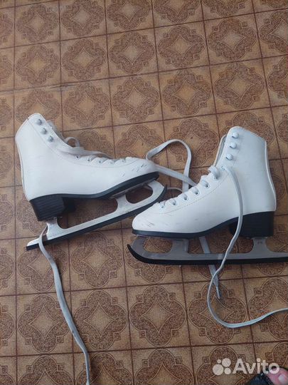 Коньки детские 35 размер