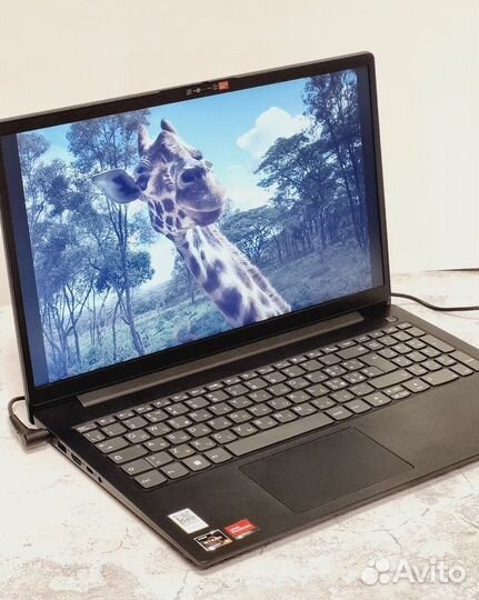 Ноутбук Lenovo новый мощный