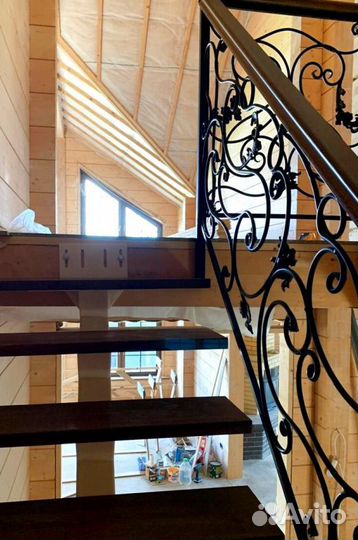 Лестница из листового металла