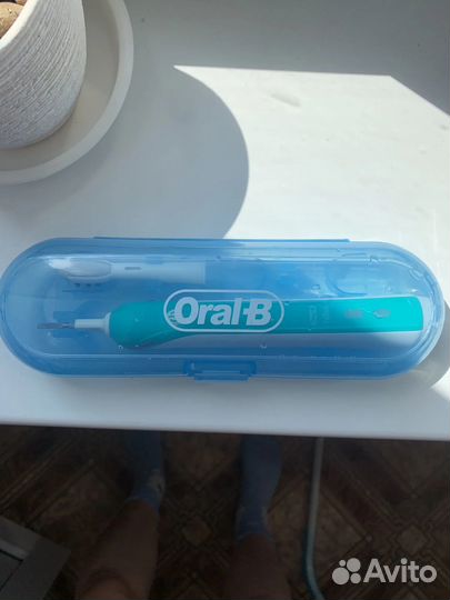 Контейнер Oral b для электрической зубной щетки