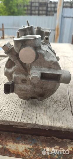 Компрессор кондиционера volkswagen 5Q0820803