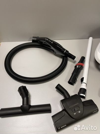 Запчасти для пылесоса Bosch bgl6hyg1