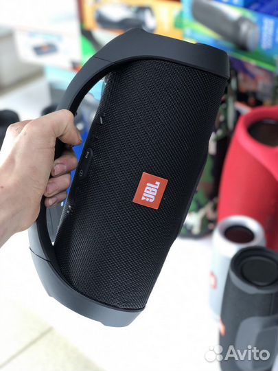 Беспроводная колонка JBL Charge