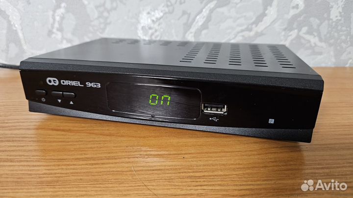 Тв-тюнер Oriel 963 (DVB-T2) плюс Scart