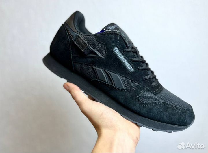 Кроссовки Reebok комфортные