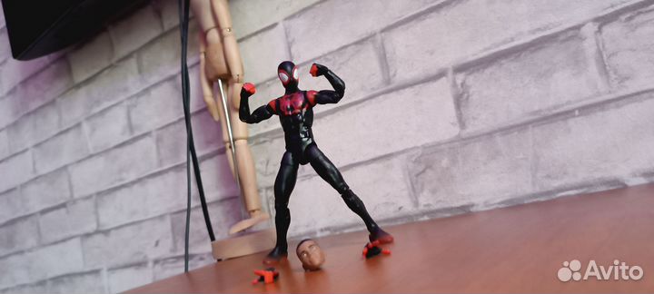 Фигурка Marvel legends Spider-Man Miles Morales