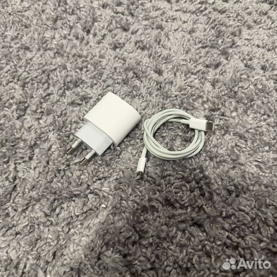 Оригинальная зарядка на iPhone 20w блок кабель