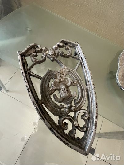 Утюг подставки