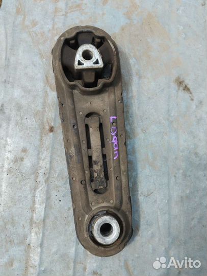 Подушка МКПП задняя Рено Логан 1