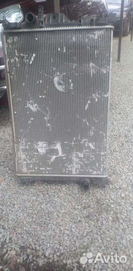 Радиатор на volvo s80
