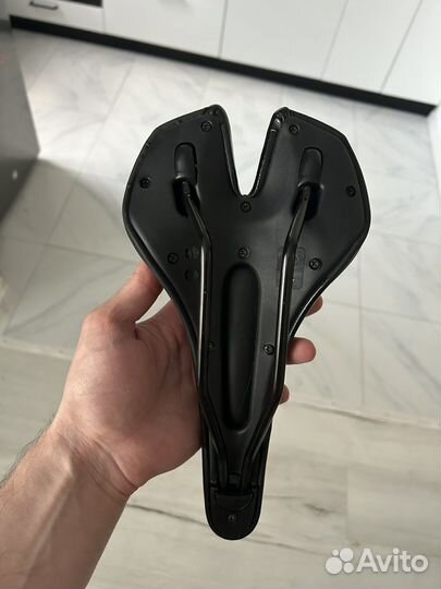 Седло для велосипеда Stern Motion 1