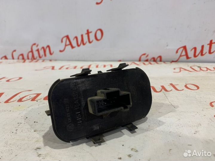 Модуль управления стеклоподъемниками Ford Focus 1