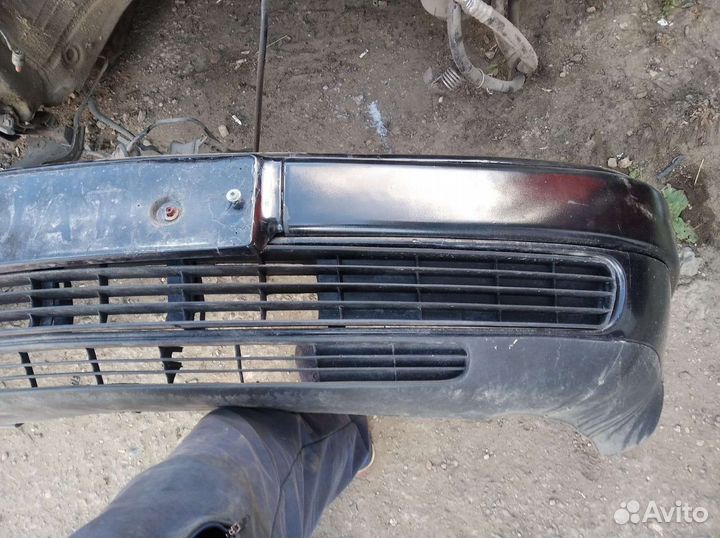 Бампер на Ауди 100 с4 45 кузов