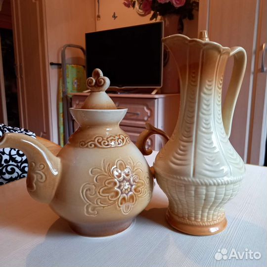 Кувшин и чайник