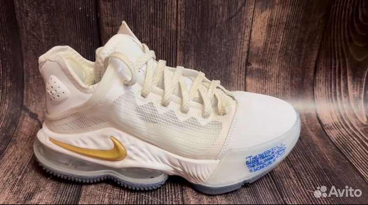 Кроссовки nike