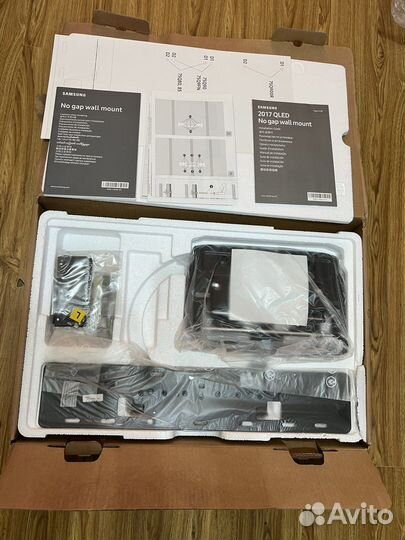 Кронштейн для телевизора поворотный