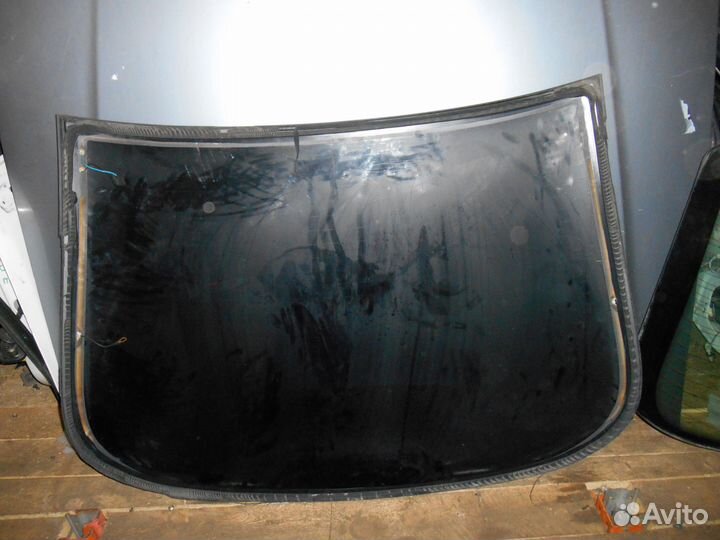 Заднее стекло Mercedes Benz C208 CLK coupe