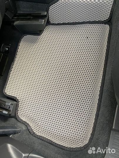 Эва / Ева / Eva ковры Subaru Forester SK9