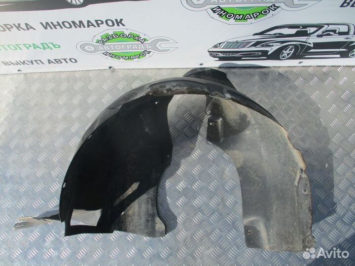 Подкрылок передний левый Volkswagen Polo 2010г