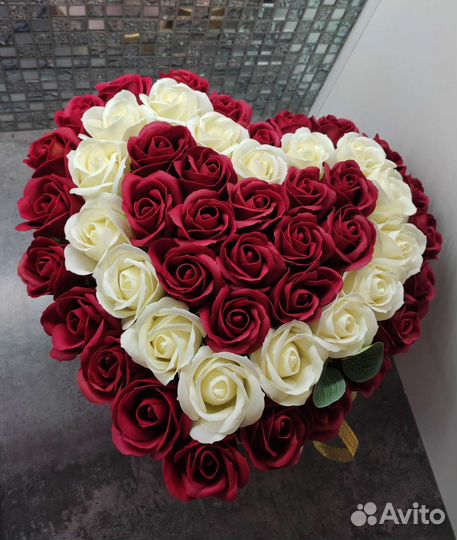 Сердце. Мыльные розы 53шт.Сердце из мыльных цветов