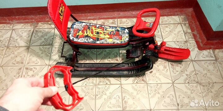 Детский снегокат с колесами