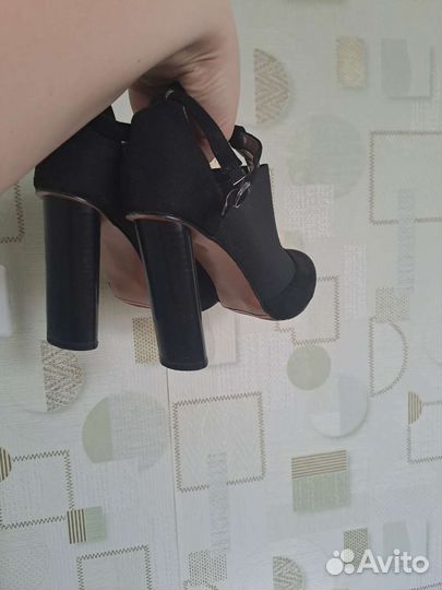 Туфли женские 38 размер черные