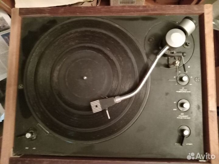 Проигрыватель винила