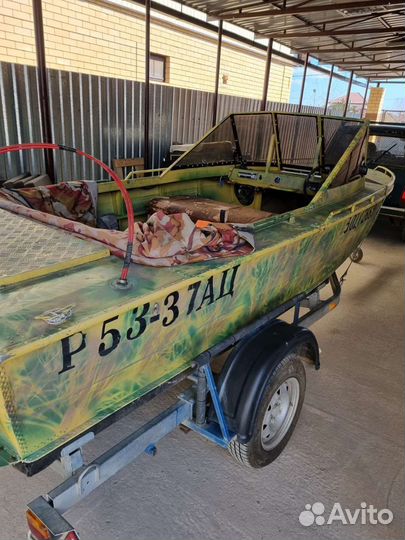 Лодка Днепр