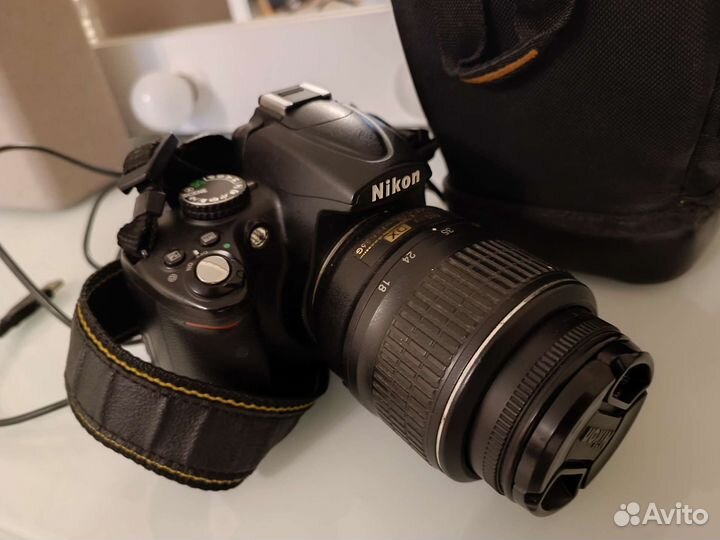 Nikon D5000 Зеркальный фотоаппарат