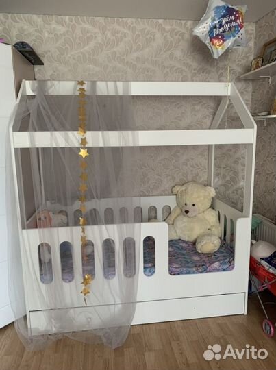 Детская кроватка домик с ящиком Б/у