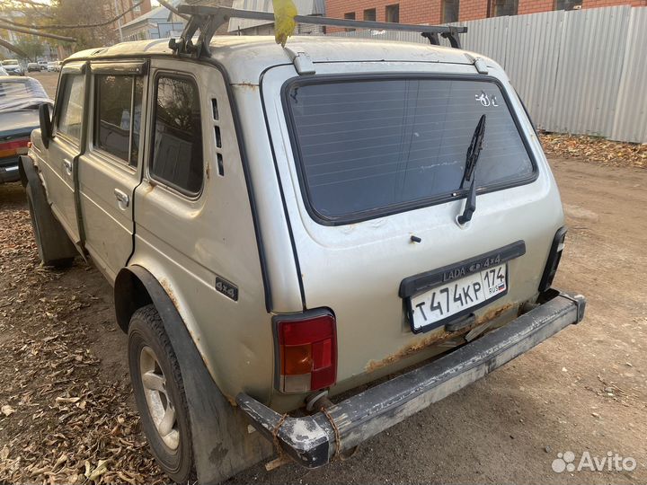 В разборе Нива Ваз2121