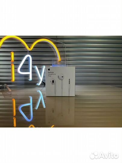 Проводные наушники Apple EarPods с микрофоном