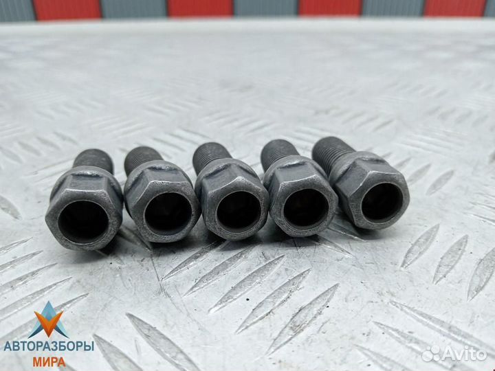 Болт колесный Renault Laguna 3 рест. 2010