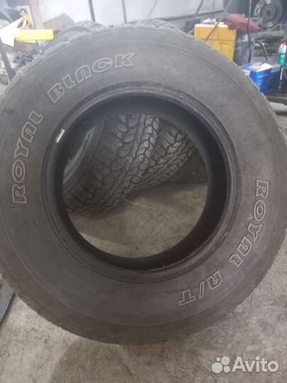 Royal Black Royal A/T 235/70 R16 104T
