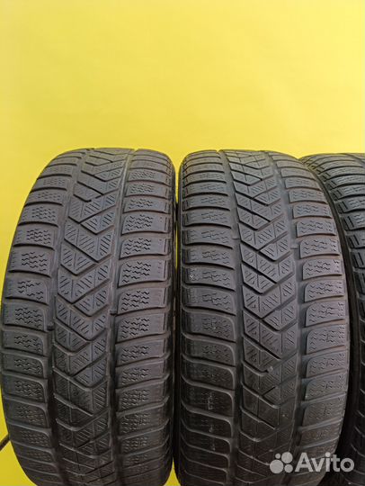 Pirelli Winter Sottozero 3 235/45 R19 T