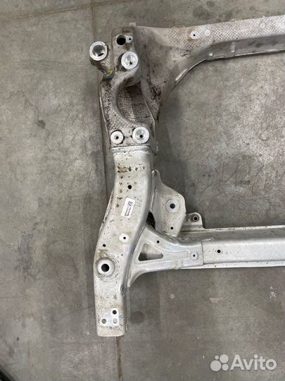 Подрамник передний Mercedes-Benz C-Class W205