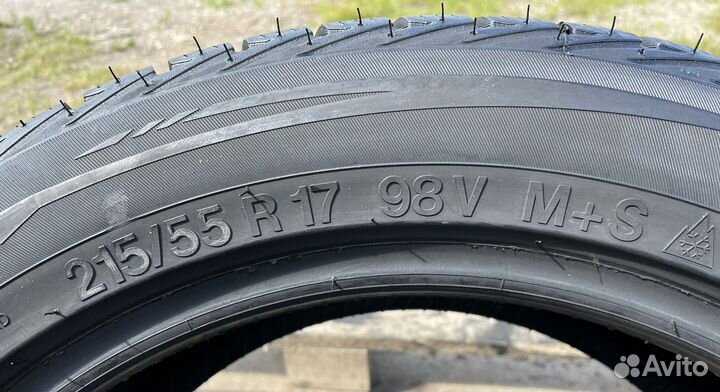 Vredestein Wintrac Xtreme 215/55 R17