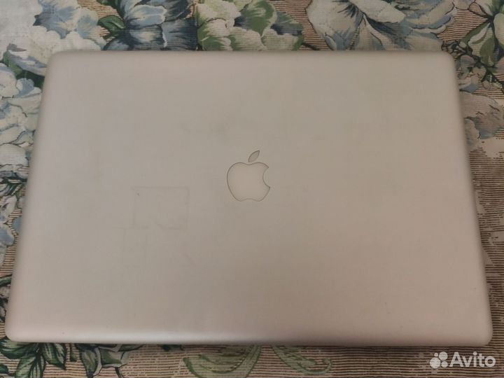 MacBook Pro 17, 8GB RAM, SSD+HDD
