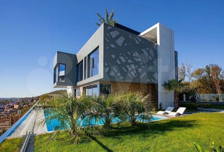 Дом 520 м² на участке 10 сот.