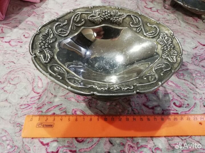 Вазочка-конфетница.Сахарница.Сухарница