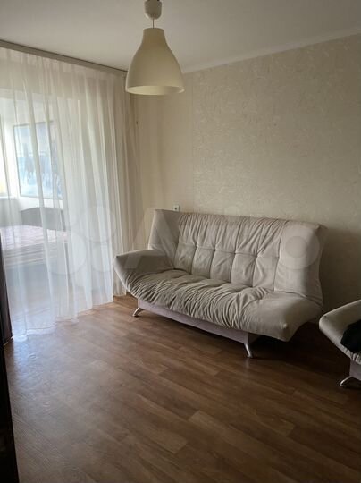 2-к. квартира, 53 м², 4/10 эт.
